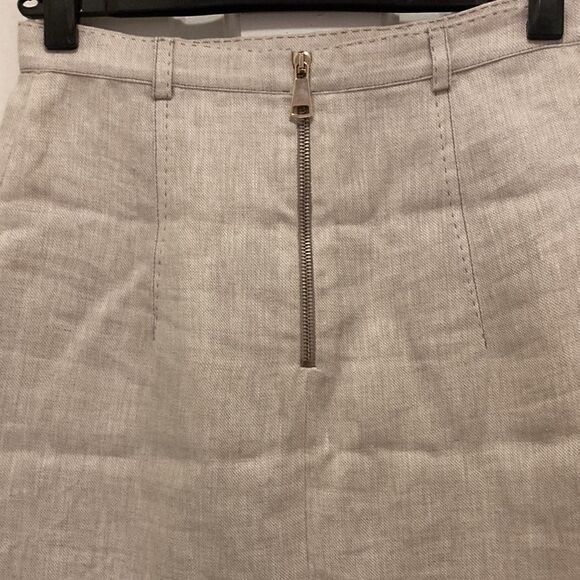 Les Copains NWOT Linen skirt With Side Pockets and Exposed Back Zipper. Size 6 - Picture 4 of 8
